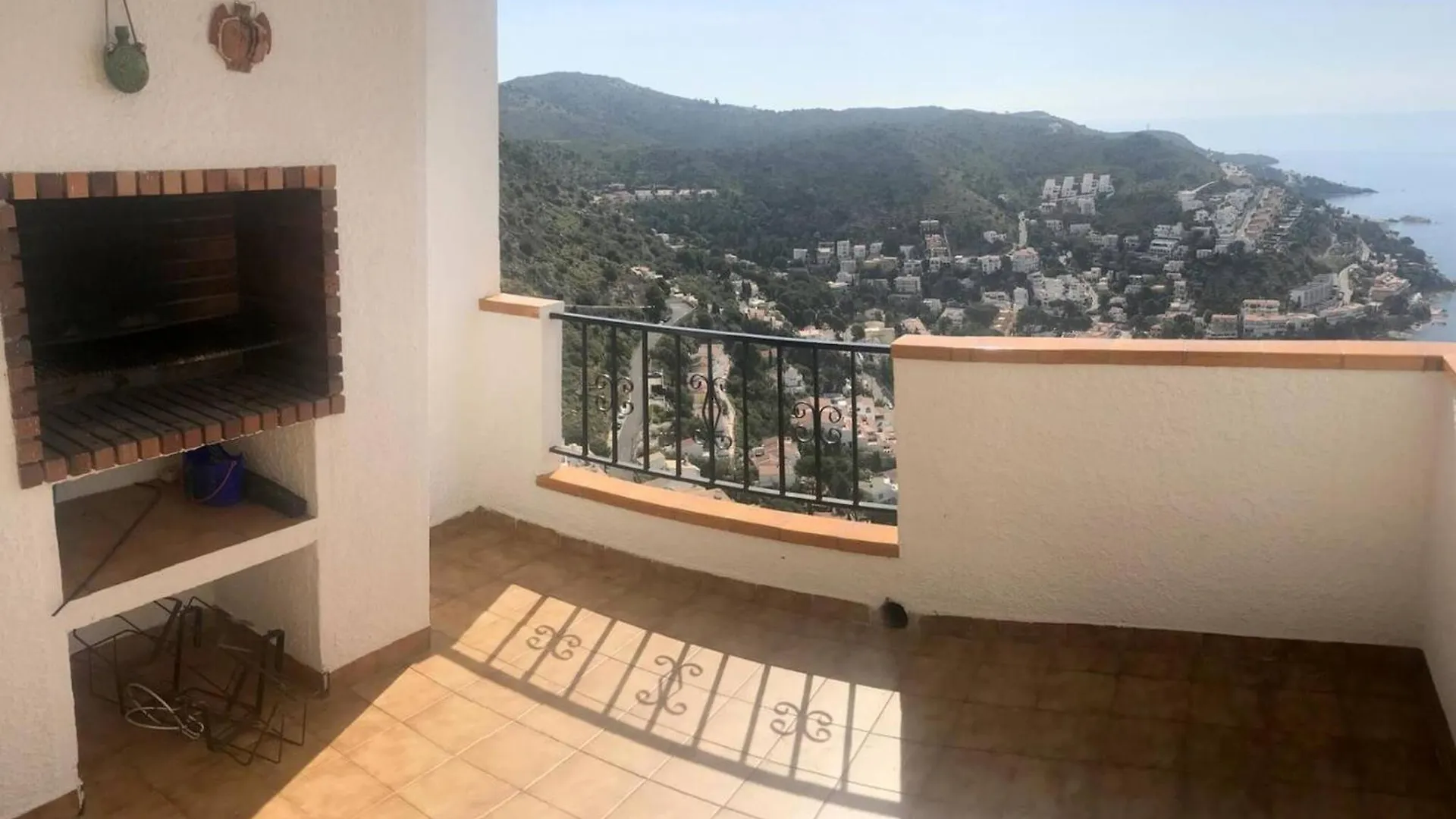 Garbinell 2 2 Apartment Roses Spain
